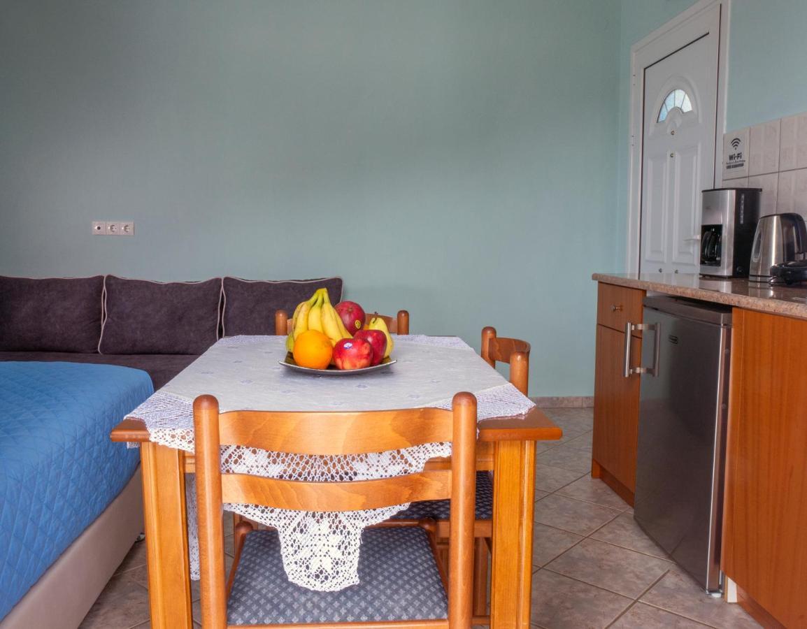 Kaskanis Apartments Vrachos Bagian luar foto